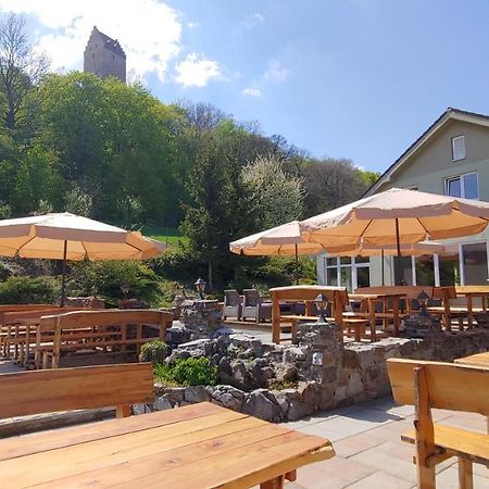 Pod Hradom Restaurant & Pension Topoľcany Bagian luar foto