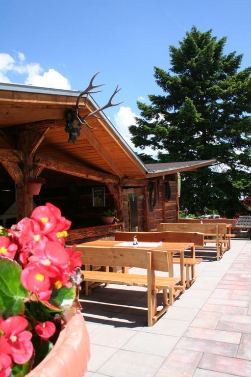 Pod Hradom Restaurant & Pension Topoľcany Bagian luar foto